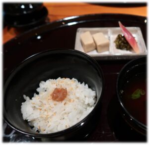 御飯、香物